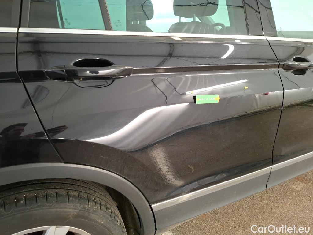  Volkswagen  Tiguan VOLKSWAGEN  / 2020 / 5P / SUV 2.0 TDI 150 DSG7 Elegance #35