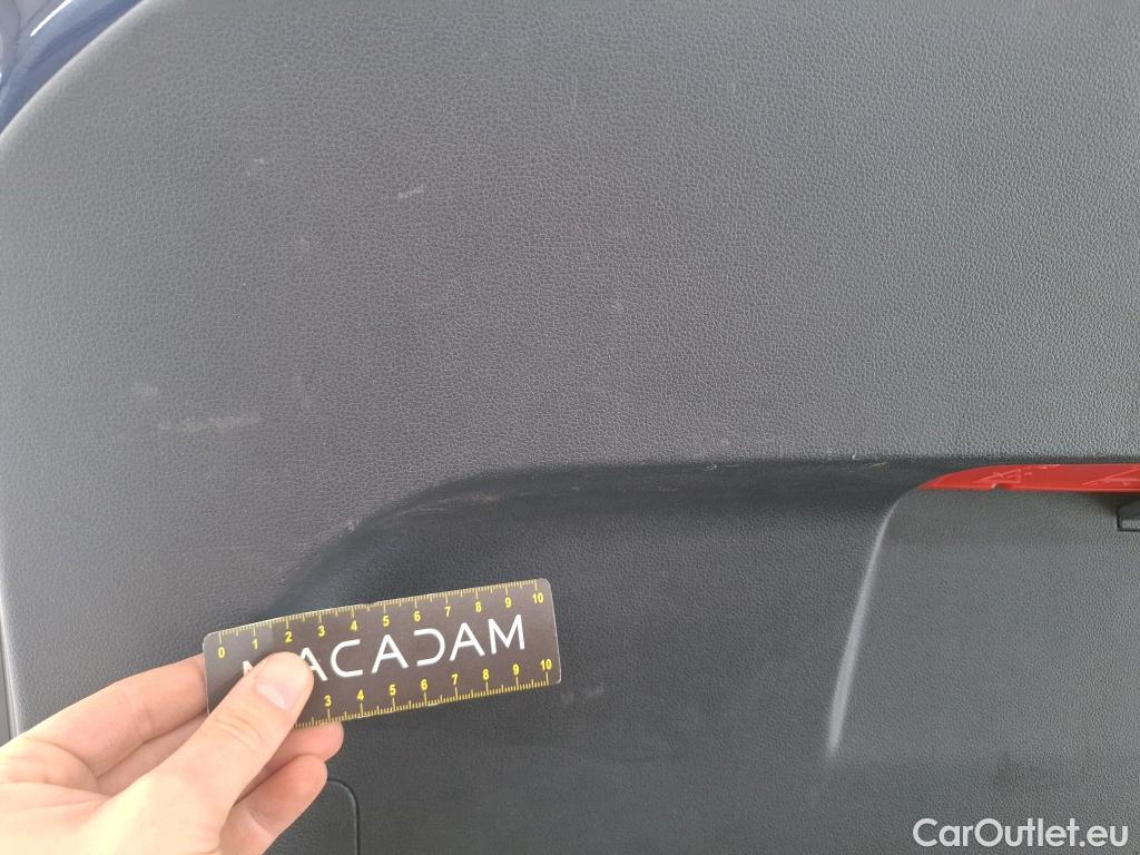  Volkswagen  Touran  Carat BlueMotion Tech 2.0 TDI 115CV BVA7 7 Sieges E6dT #54