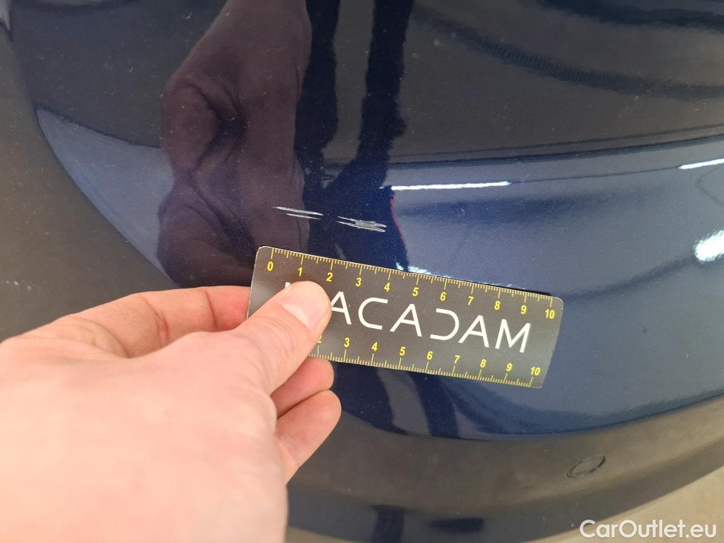  Volkswagen  Touran  Carat BlueMotion Tech 2.0 TDI 115CV BVA7 7 Sieges E6dT #28