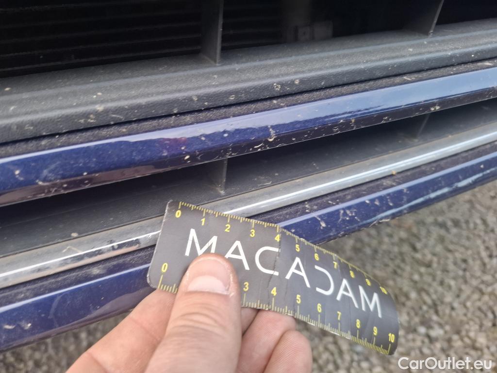  Volkswagen  Touran  Carat BlueMotion Tech 2.0 TDI 115CV BVA7 7 Sieges E6dT #33