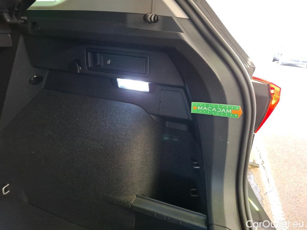  Volkswagen  Tiguan VOLKSWAGEN  / 2020 / 5P / SUV 2.0 TDI 150 DSG7 Elegance #44