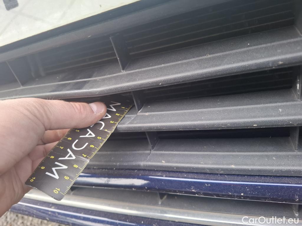  Volkswagen  Touran  Carat BlueMotion Tech 2.0 TDI 115CV BVA7 7 Sieges E6dT #34