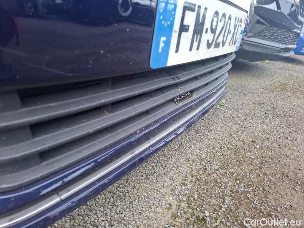  Volkswagen  Touran  Carat BlueMotion Tech 2.0 TDI 115CV BVA7 7 Sieges E6dT #45