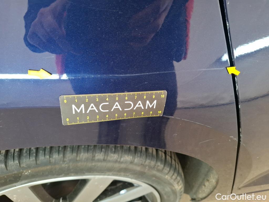  Volkswagen  Touran  Carat BlueMotion Tech 2.0 TDI 115CV BVA7 7 Sieges E6dT #14