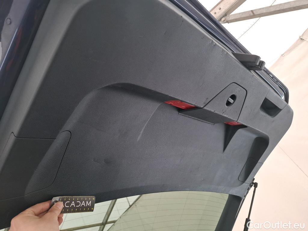  Volkswagen  Touran  Carat BlueMotion Tech 2.0 TDI 115CV BVA7 7 Sieges E6dT #52