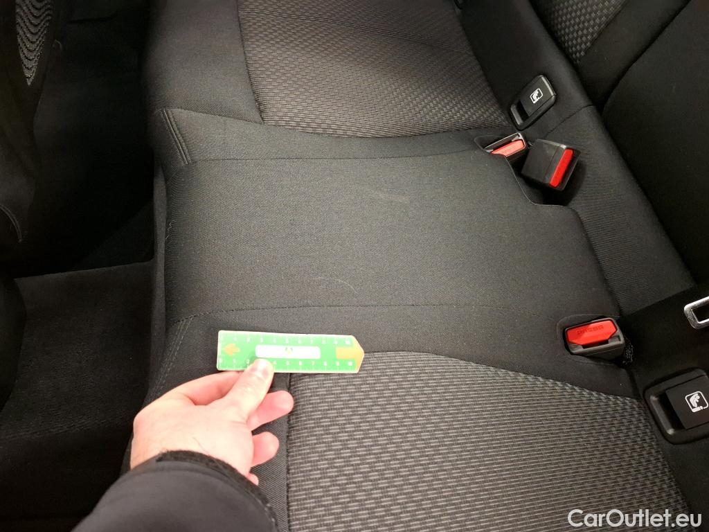  Bmw  Serie 1 1 Berline 116 d Business Design 1.5 115CV BVA7 E6d #21