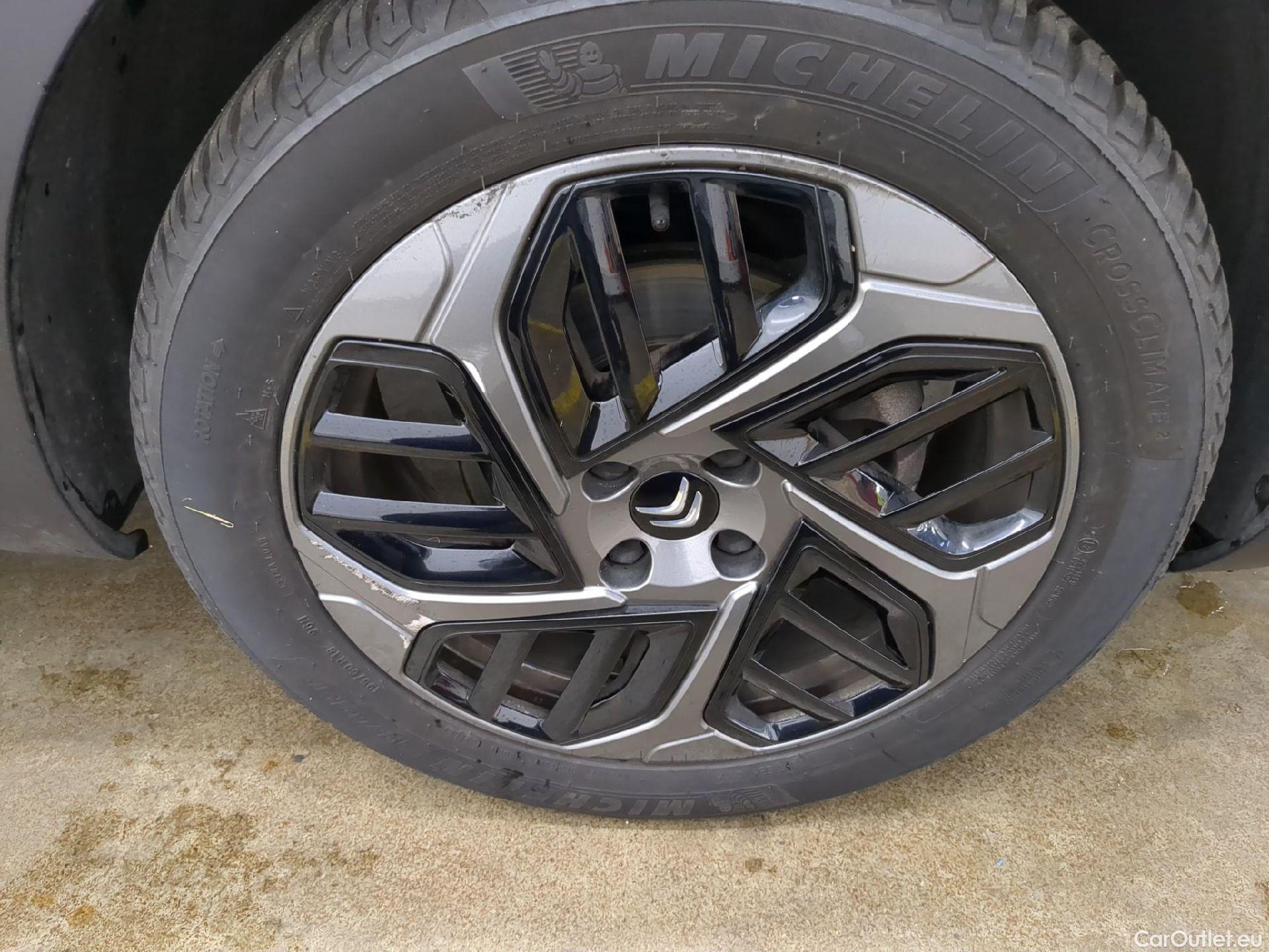  Citroen  C4 CITROEN  X / 2022 / 4P / Berline PureTech 130 S&S EAT8 Feel Pack #3