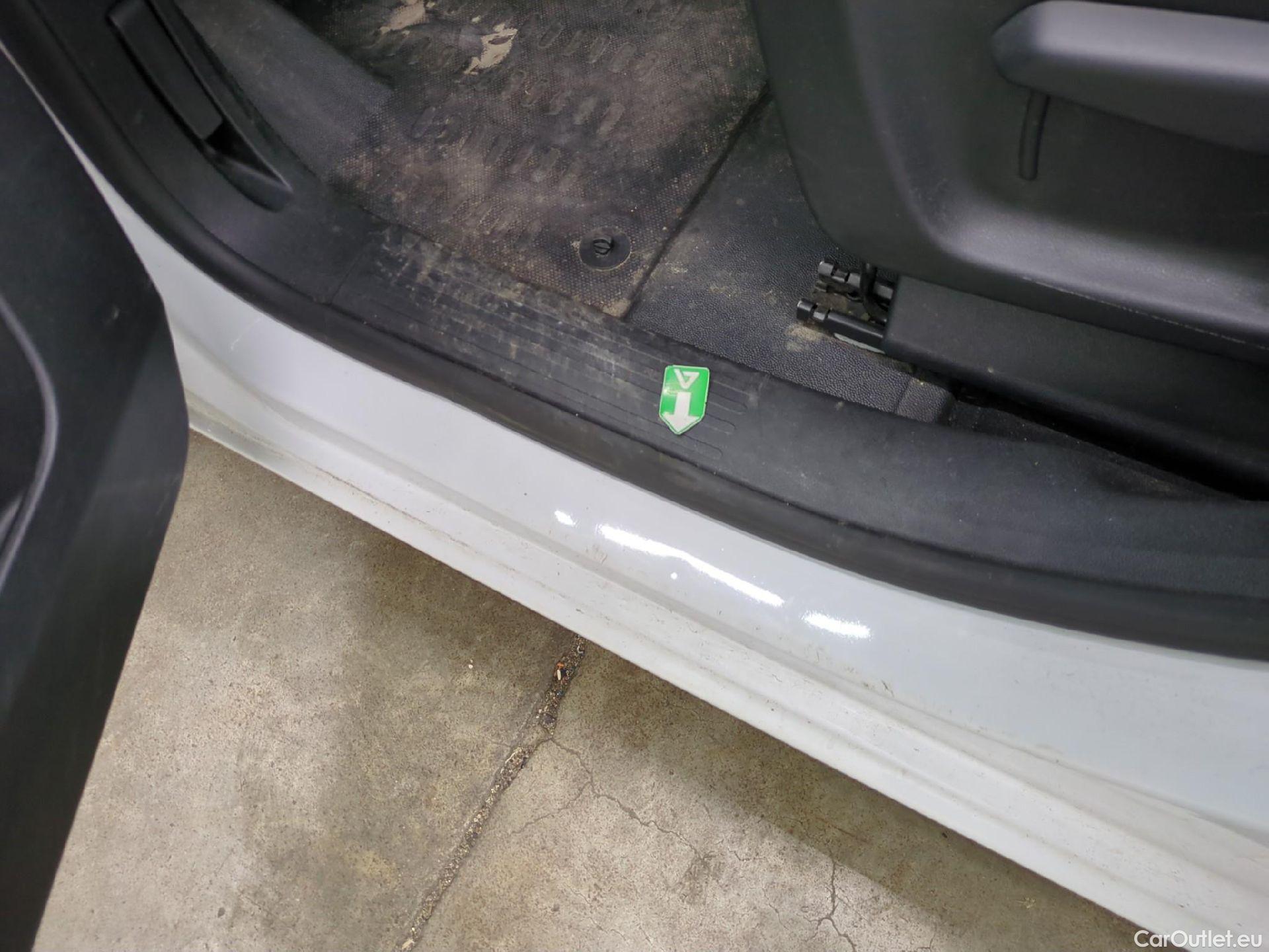  Citroen  Berlingo  Fourgon Club M 650 1.5 BlueHDi 75CV BVM5 E6dT #5