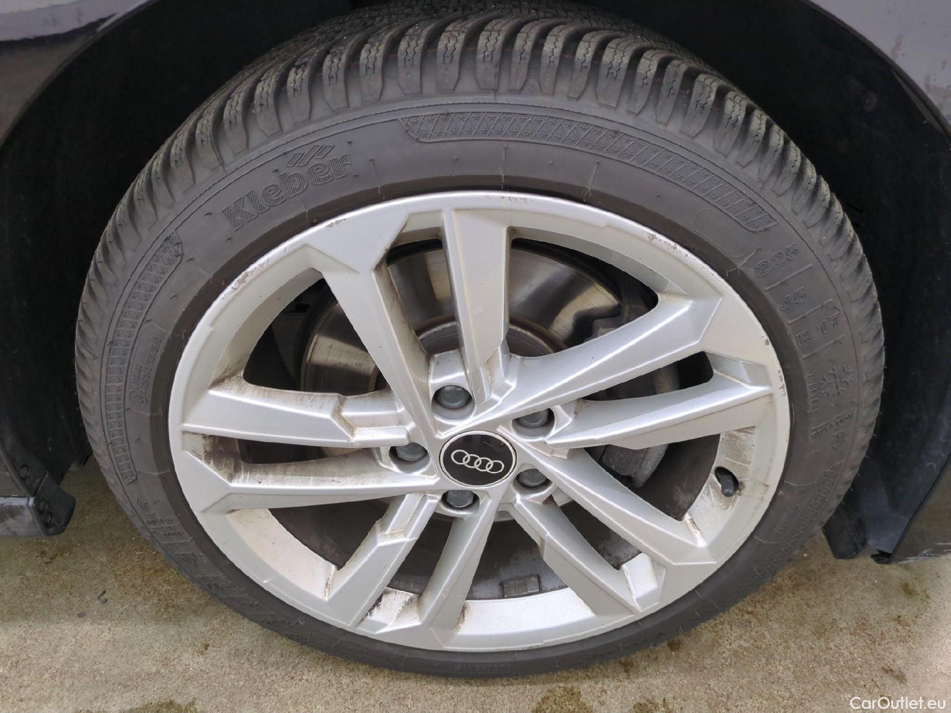  Audi  A3 AUDI  Sportback / 2020 / 5P / Berline 35 TFSI 150 MHEV S Tronic Business Line #1