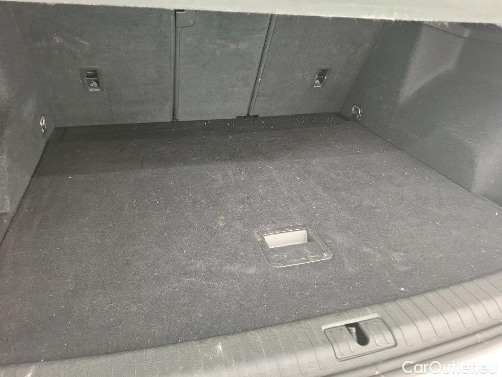  Audi  Q3 AUDI  / 2018 / 5P / SUV 35 TFSI 150 MHEV S TRONIC BUSINESS LINE #2