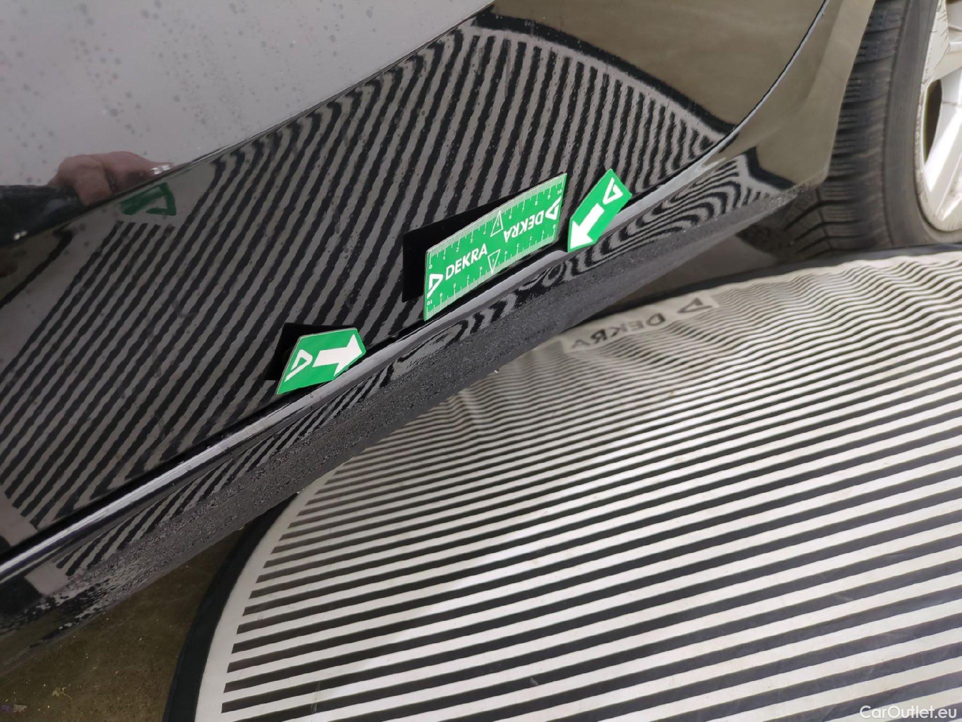  Audi  A3 AUDI  Sportback / 2020 / 5P / Berline 35 TFSI 150 MHEV S Tronic Business Line #48