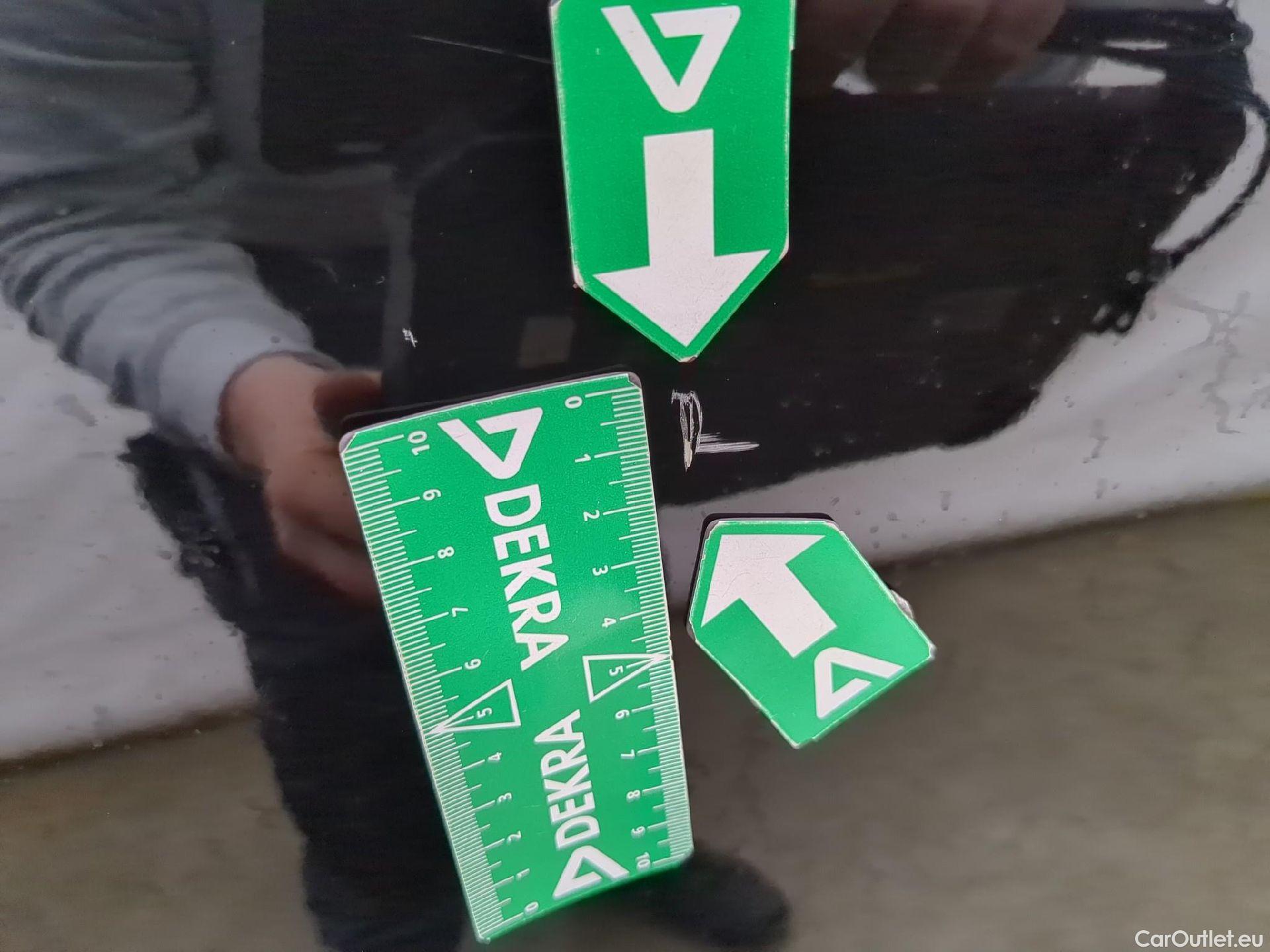  Citroen  C4 CITROEN  X / 2022 / 4P / Berline PureTech 130 S&S EAT8 Feel Pack #9