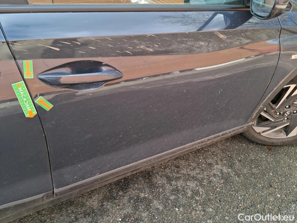  Hyundai  Bayon  / 2021 / 5P / SUV 1.0 T-GDI 100 HYBRID 48V INTUITIVE / TRANSFO VP VF #19