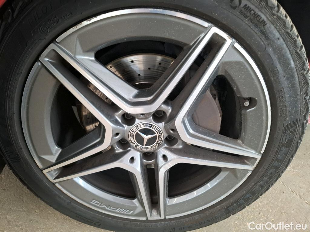  Mercedes  C-Klasse MERCEDES-BENZ Classe C Berline / 2018 / 4P / Berline C 200 d AMG Line #12