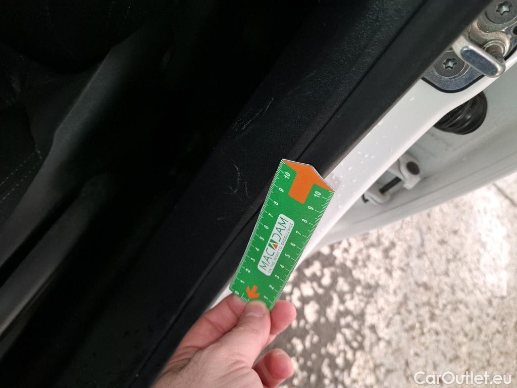  Peugeot  208  Affaire Premium Pack 1.5 HDi 100CV BVM5 E6dT #46