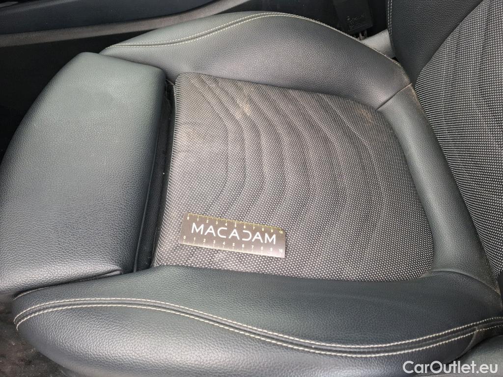  Mercedes  A-Klasse MERCEDES-BENZ Classe A Compact / 2018 / 5P / Berline A 180 Style Line 7G-DCT #7