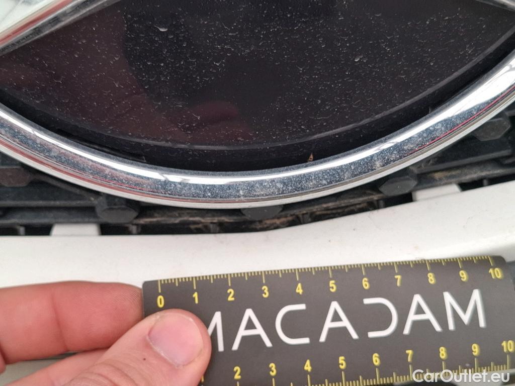  Mercedes  A-Klasse MERCEDES-BENZ Classe A Compact / 2018 / 5P / Berline A 180 Style Line 7G-DCT #10