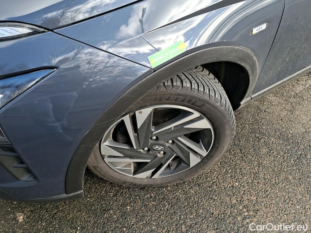  Hyundai  Bayon  / 2021 / 5P / SUV 1.0 T-GDI 100 HYBRID 48V INTUITIVE / TRANSFO VP VF #26