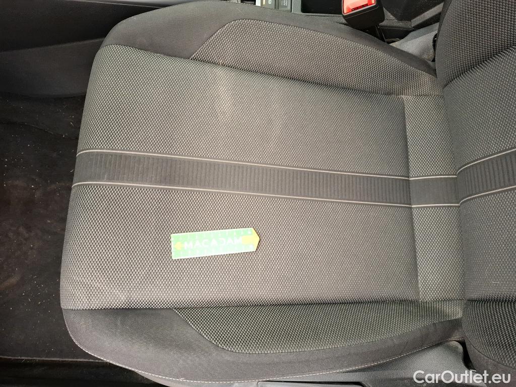  Volkswagen  T-ROC  Life Business 1.5 TSI 150CV BVA7 E6d #5