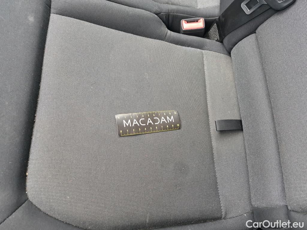  Volkswagen  Crafter  Fourgon Fourgon 35 mittlerer Radstand mit Hochdach FWD 2.0 140CV BVM6 #43