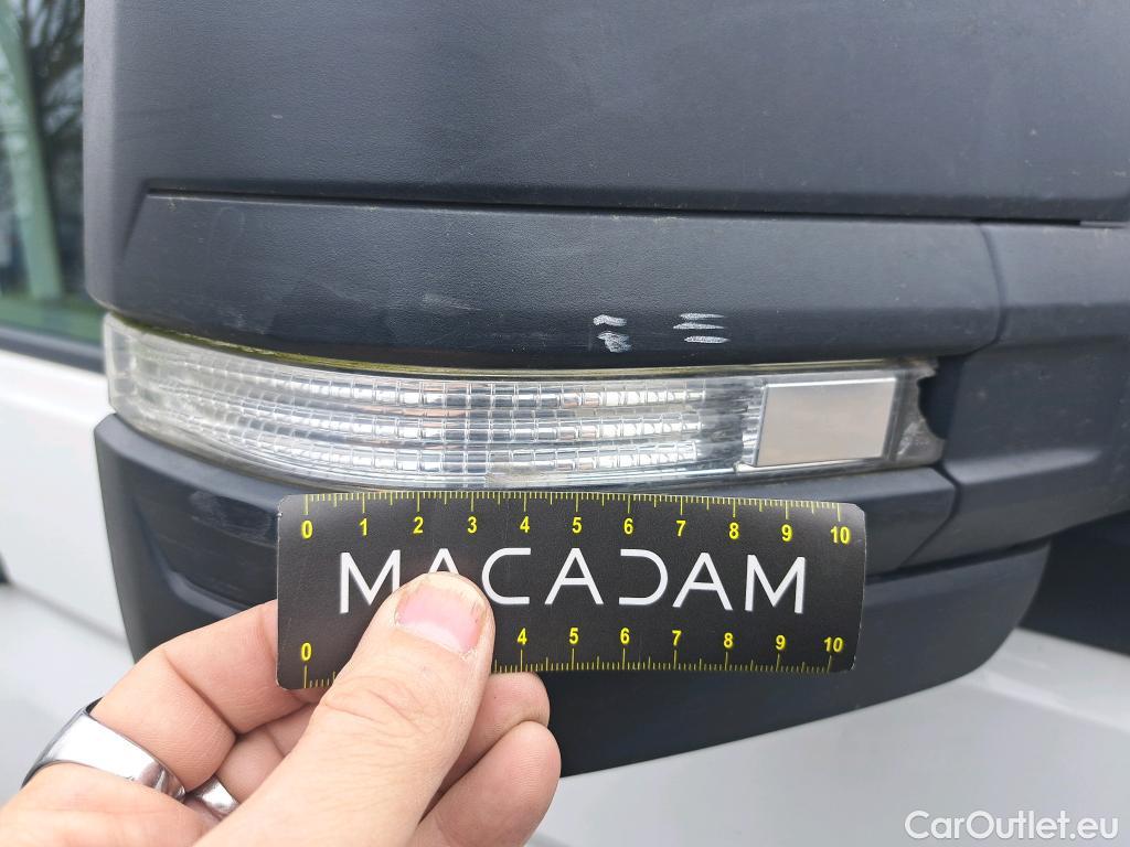  Volkswagen  Crafter  Fourgon Fourgon 35 mittlerer Radstand mit Hochdach FWD 2.0 140CV BVM6 #37