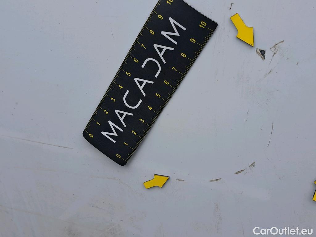  Volkswagen  Crafter  Fourgon Fourgon 35 mittlerer Radstand mit Hochdach FWD 2.0 140CV BVM6 #54