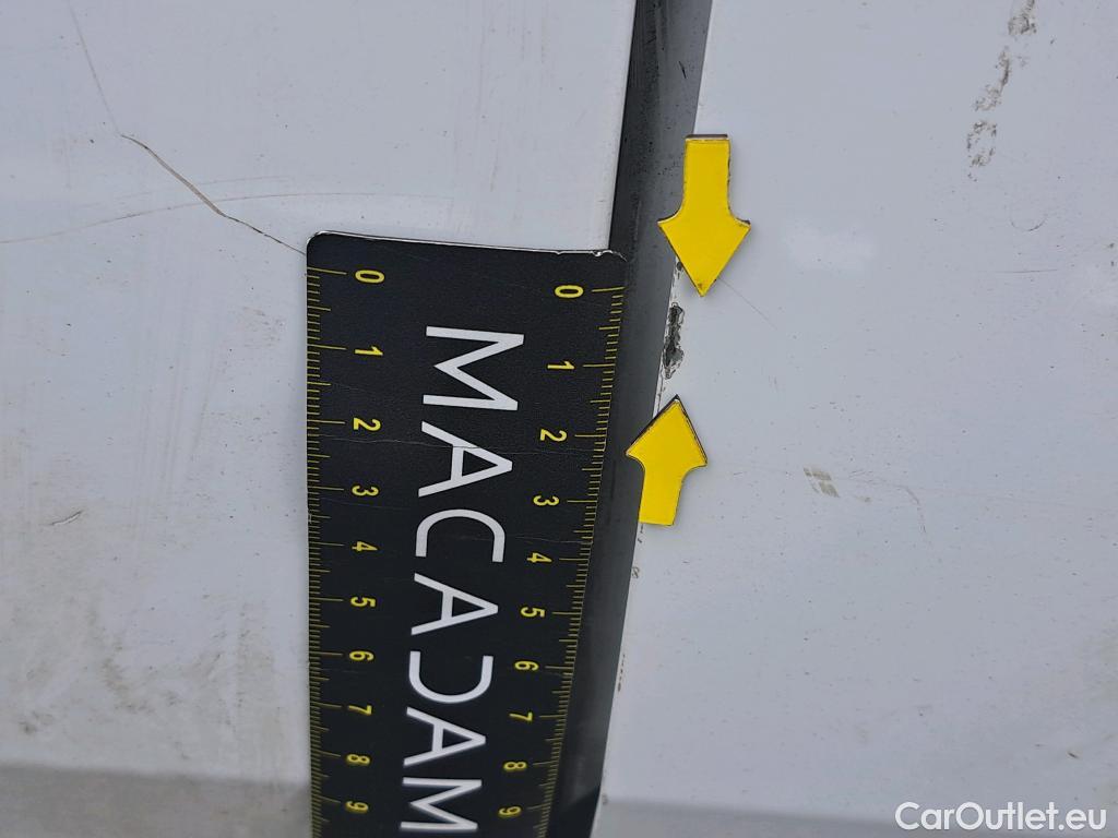  Volkswagen  Crafter  Fourgon Fourgon 35 mittlerer Radstand mit Hochdach FWD 2.0 140CV BVM6 #24