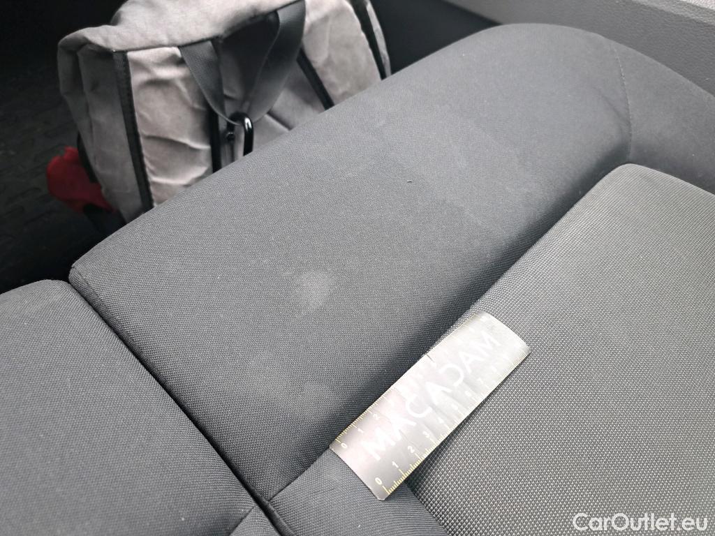  Volkswagen  Crafter  Fourgon Fourgon 35 mittlerer Radstand mit Hochdach FWD 2.0 140CV BVM6 #41