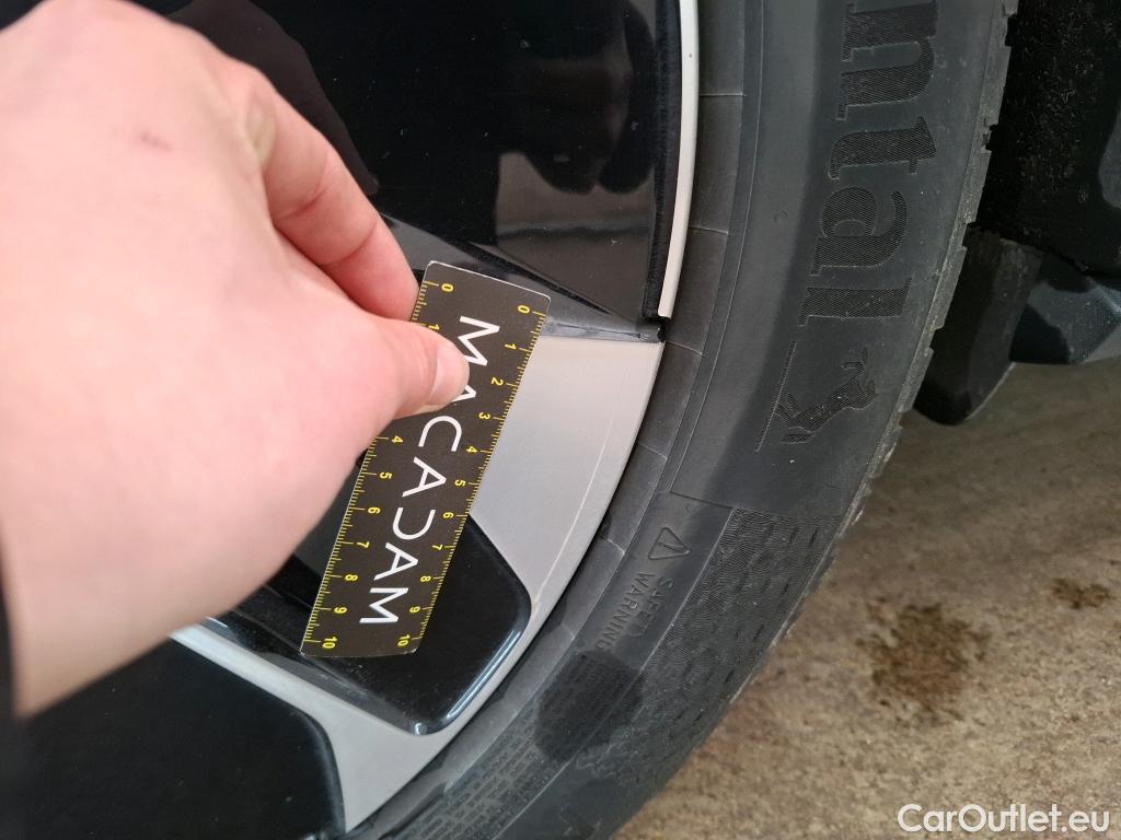  Volkswagen  ID.4  Business Pro Performance 77kWh BVA #28