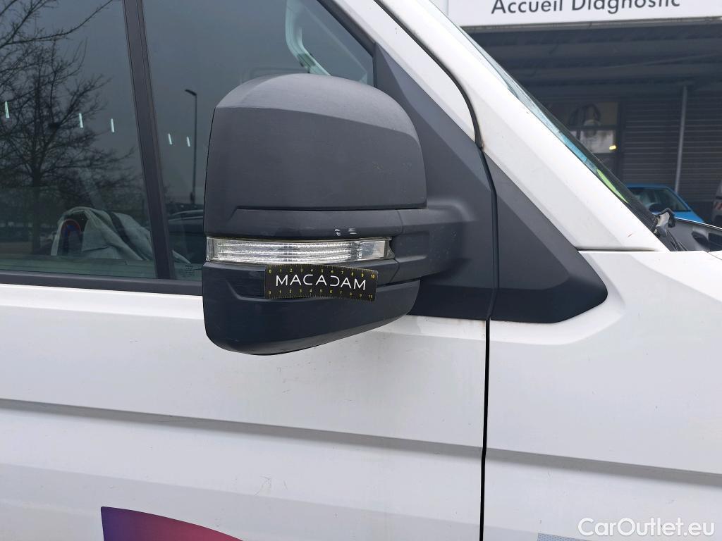  Volkswagen  Crafter  Fourgon Fourgon 35 mittlerer Radstand mit Hochdach FWD 2.0 140CV BVM6 #36