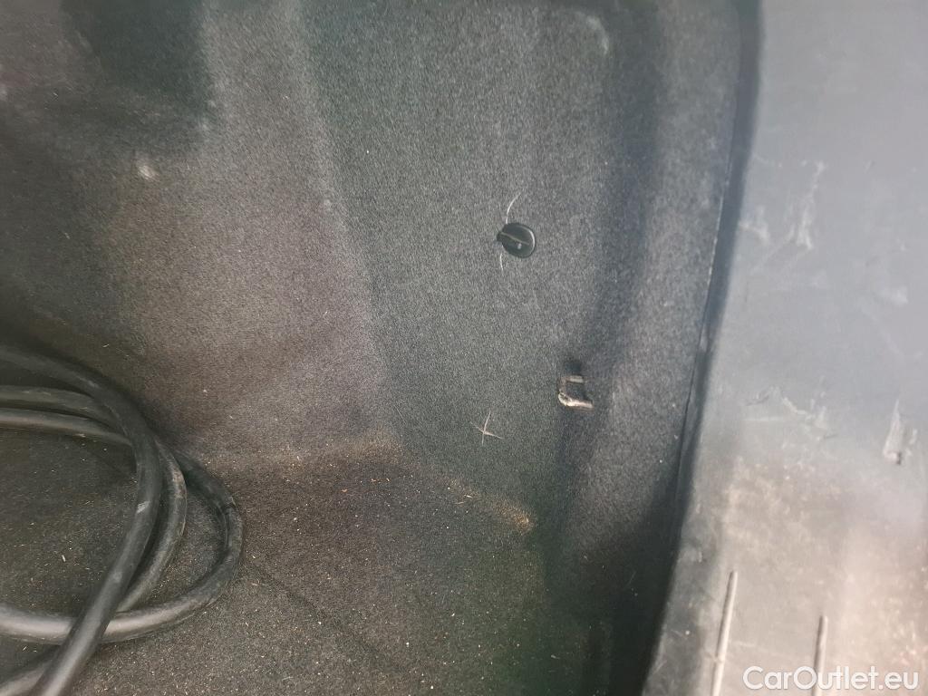  Volkswagen  ID.4  Business Pro Performance 77kWh BVA #40