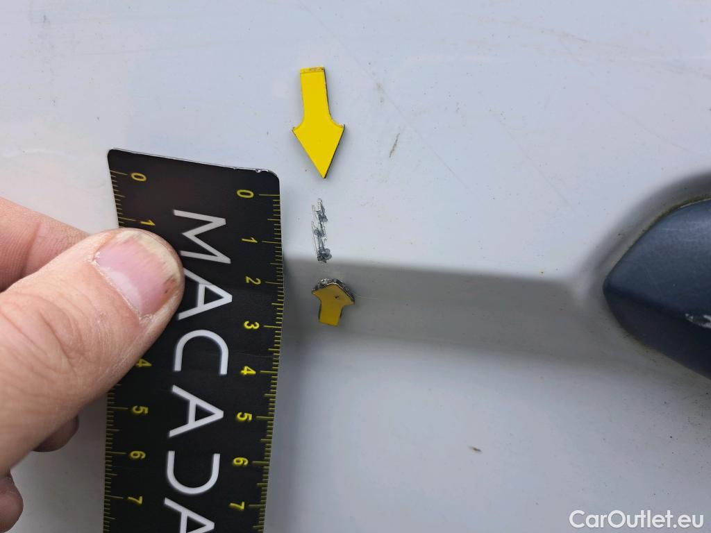  Volkswagen  Crafter  Fourgon Fourgon 35 mittlerer Radstand mit Hochdach FWD 2.0 140CV BVM6 #71