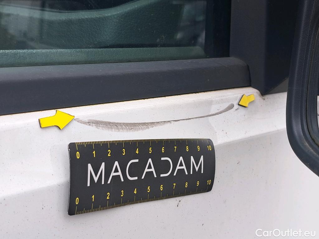  Volkswagen  Crafter  Fourgon Fourgon 35 mittlerer Radstand mit Hochdach FWD 2.0 140CV BVM6 #22