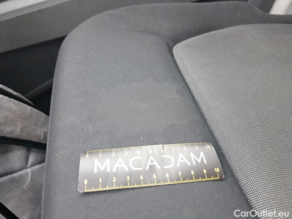  Volkswagen  Crafter  Fourgon Fourgon 35 mittlerer Radstand mit Hochdach FWD 2.0 140CV BVM6 #42