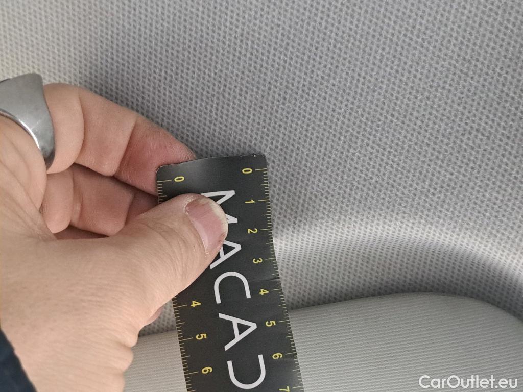  Volkswagen  Crafter  Fourgon Fourgon 35 mittlerer Radstand mit Hochdach FWD 2.0 140CV BVM6 #45