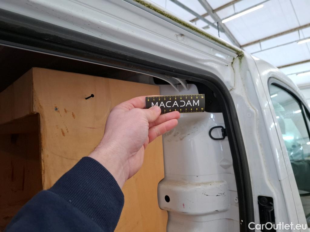  Renault  Trafic  Fourgon L2H1 1300 Confort 1.6 dCi #16