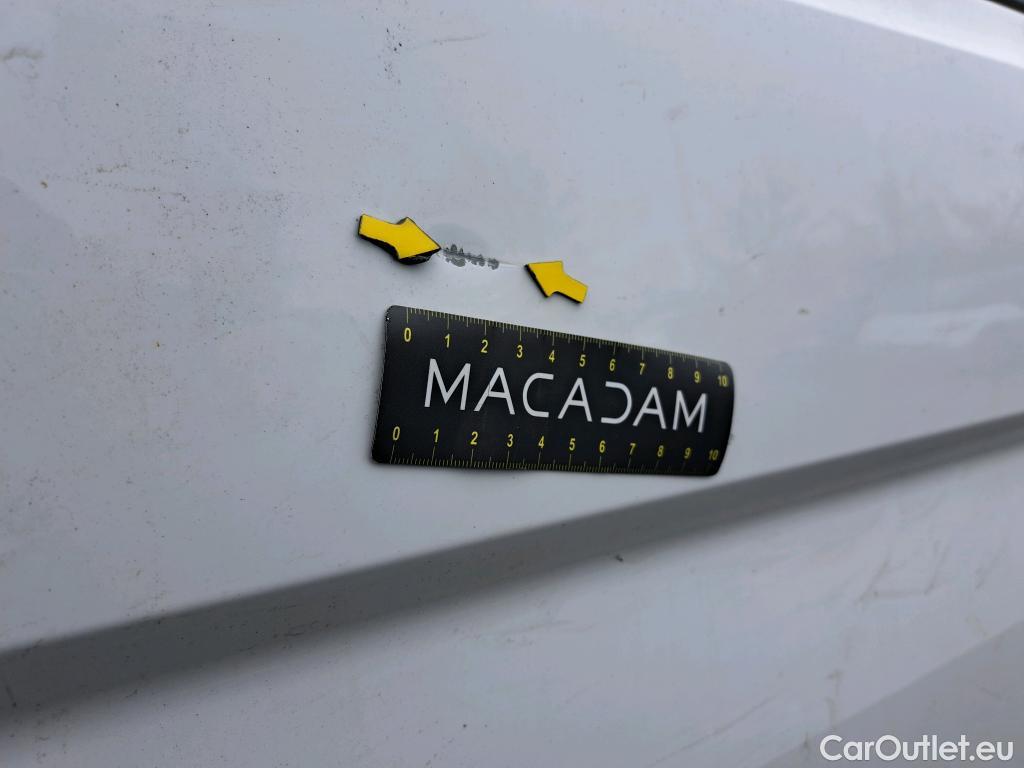  Volkswagen  Crafter  Fourgon Fourgon 35 mittlerer Radstand mit Hochdach FWD 2.0 140CV BVM6 #52