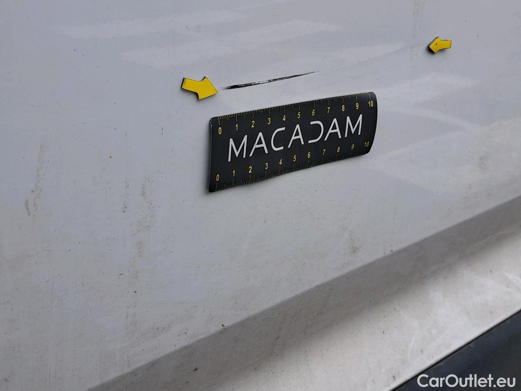  Volkswagen  Crafter  Fourgon Fourgon 35 mittlerer Radstand mit Hochdach FWD 2.0 140CV BVM6 #3