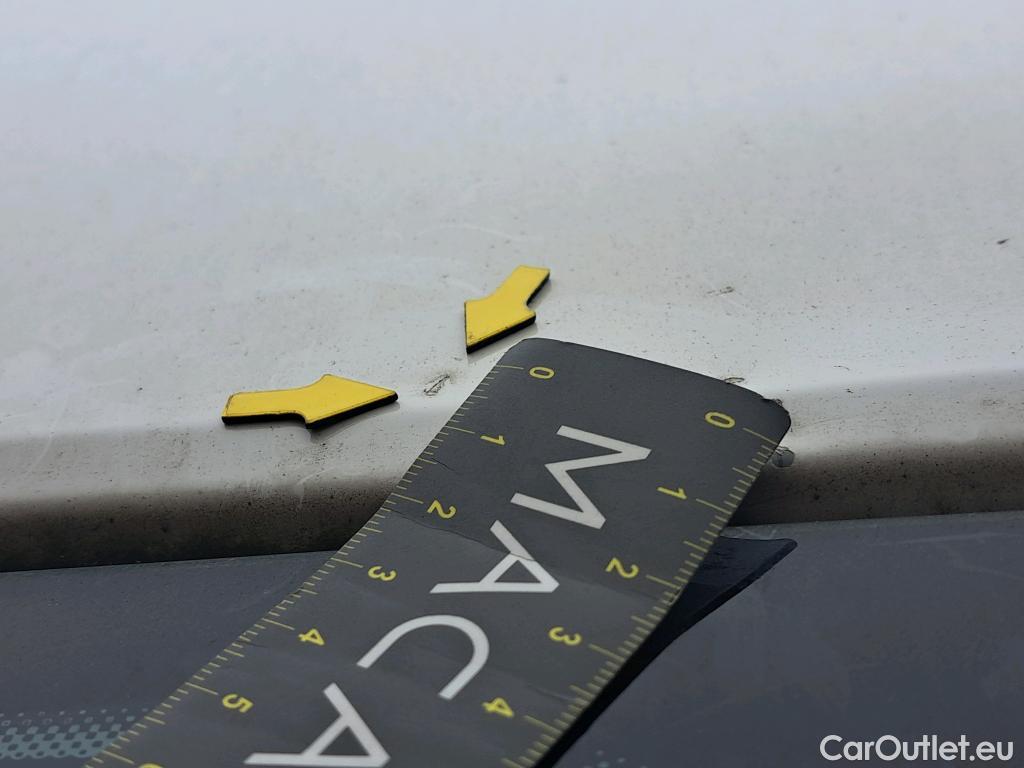  Volkswagen  Crafter  Fourgon Fourgon 35 mittlerer Radstand mit Hochdach FWD 2.0 140CV BVM6 #68