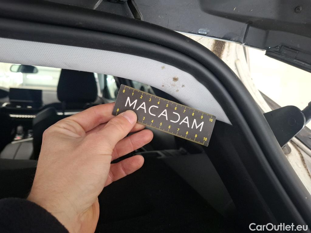  Peugeot  3008  II Allure Pack 1.2 PureTech 130CV BVA8 E6d #36