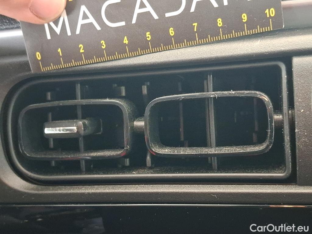  Citroen  C3 CITROEN  / 2020 / 5P / Berline PureTech 83 S&S BVM Feel Pack #4