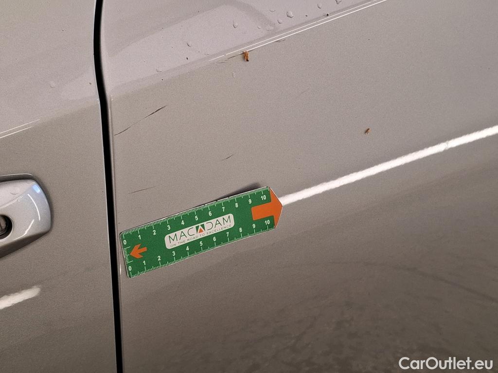  Nissan  Juke NISSAN  / 2019 / 5P / Crossover Hybrid 145 Business+ #4