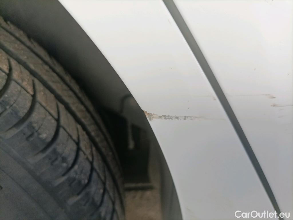  Volkswagen  Up VOLKSWAGEN e-! / 2016 / 5P / berlina con portón 61kW (83CV) #5