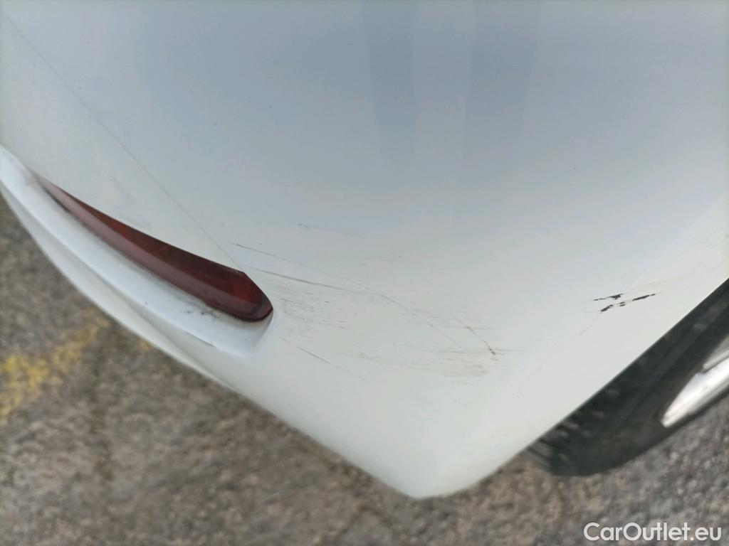  Volkswagen  Up VOLKSWAGEN e-! / 2016 / 5P / berlina con portón 61kW (83CV) #12