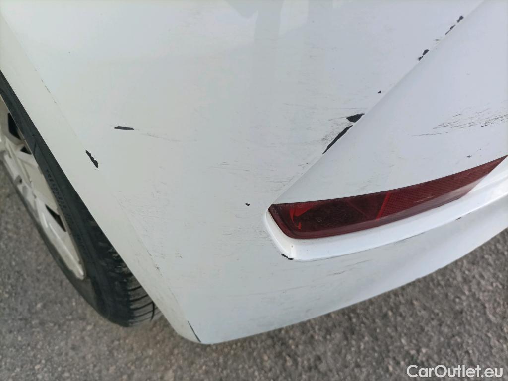  Volkswagen  Up VOLKSWAGEN e-! / 2016 / 5P / berlina con portón 61kW (83CV) #17