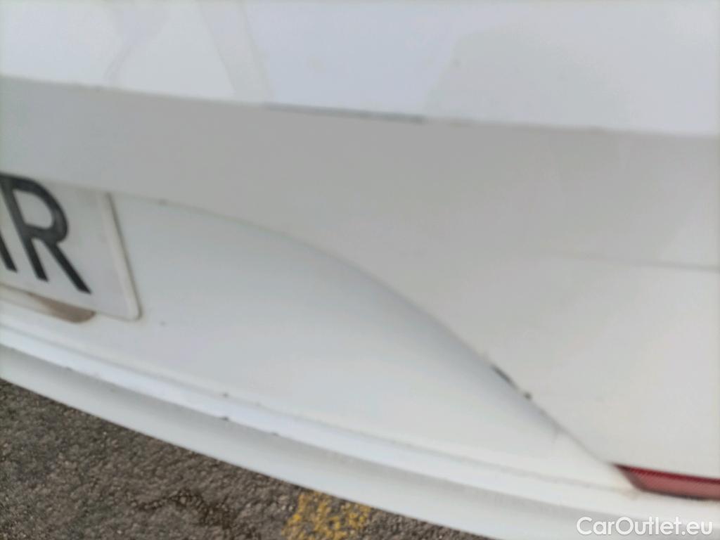  Volkswagen  Up VOLKSWAGEN e-! / 2016 / 5P / berlina con portón 61kW (83CV) #13