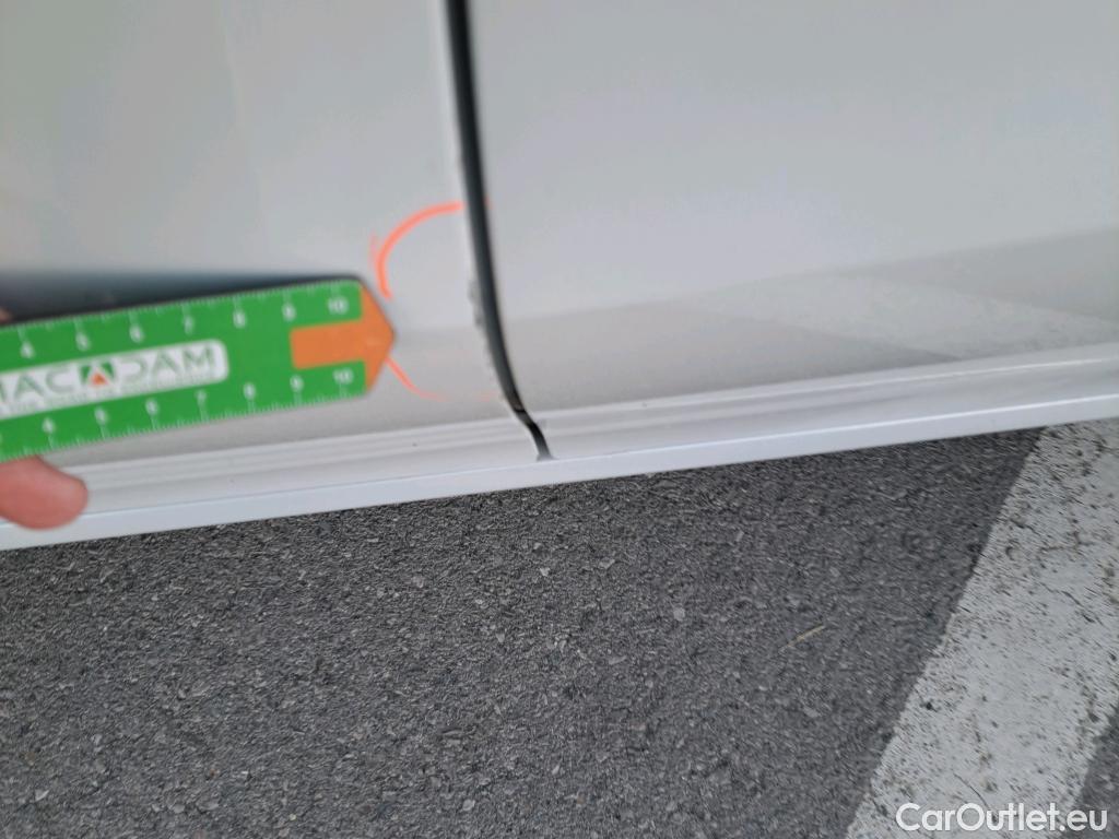  Mercedes  CLA-Klasse MERCEDES-BENZ CLA / 2019 / 4P / coupé CLA 250 e #21