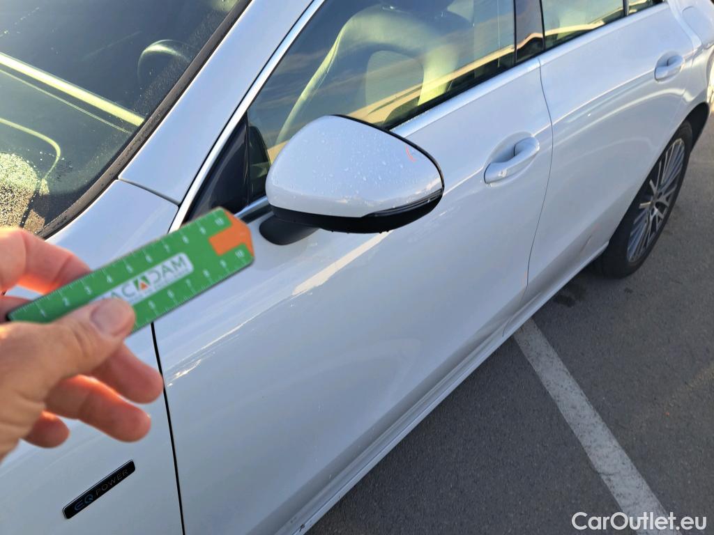  Mercedes  CLA-Klasse MERCEDES-BENZ CLA / 2019 / 4P / coupé CLA 250 e #31