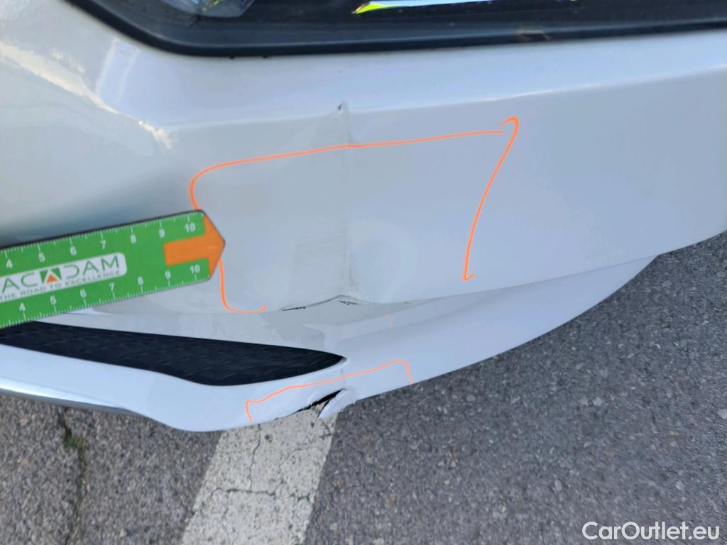  Mercedes  CLA-Klasse MERCEDES-BENZ CLA / 2019 / 4P / coupé CLA 250 e #17