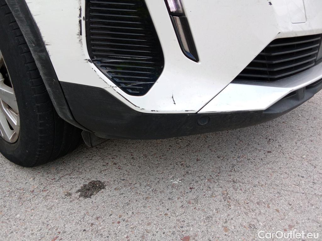  Peugeot  3008 PEUGEOT  / 2020 / 5P / todoterreno 1.2 PureTech 96KW S&S Active Pack EAT8 #40